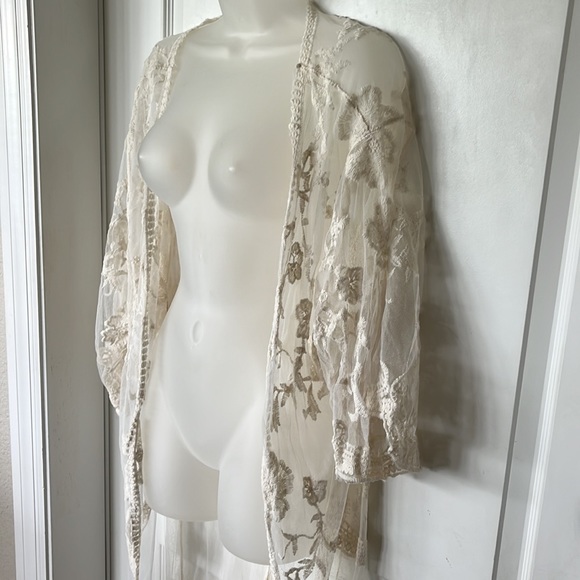 EUC Adiva cream colored bohemian summer lace midi duster. Medium - Picture 3 of 6